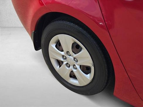 Used 2015 Kia Forte LX w/ Popular Package image 17
