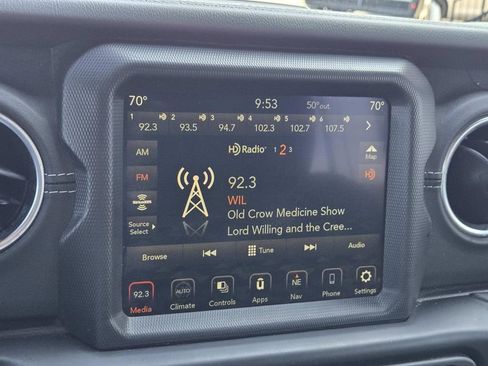 Used 2021 Jeep Wrangler Unlimited Sahara image 29