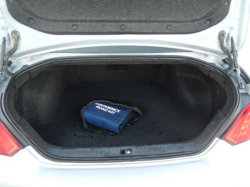 Used 2011 Nissan Maxima 3.5 SV w/ Premium Pkg image 30