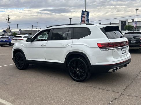 New 2026 Volkswagen Atlas SE FWD image 4
