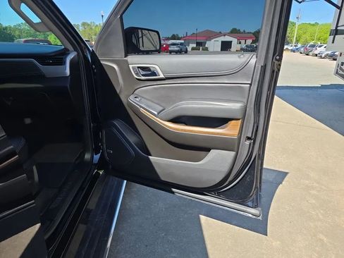 Used 2020 GMC Yukon XL Denali w/ Denali Premium Package image 60