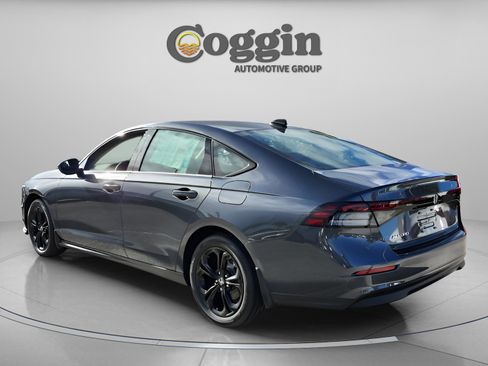 New 2025 Honda Accord SE image 3