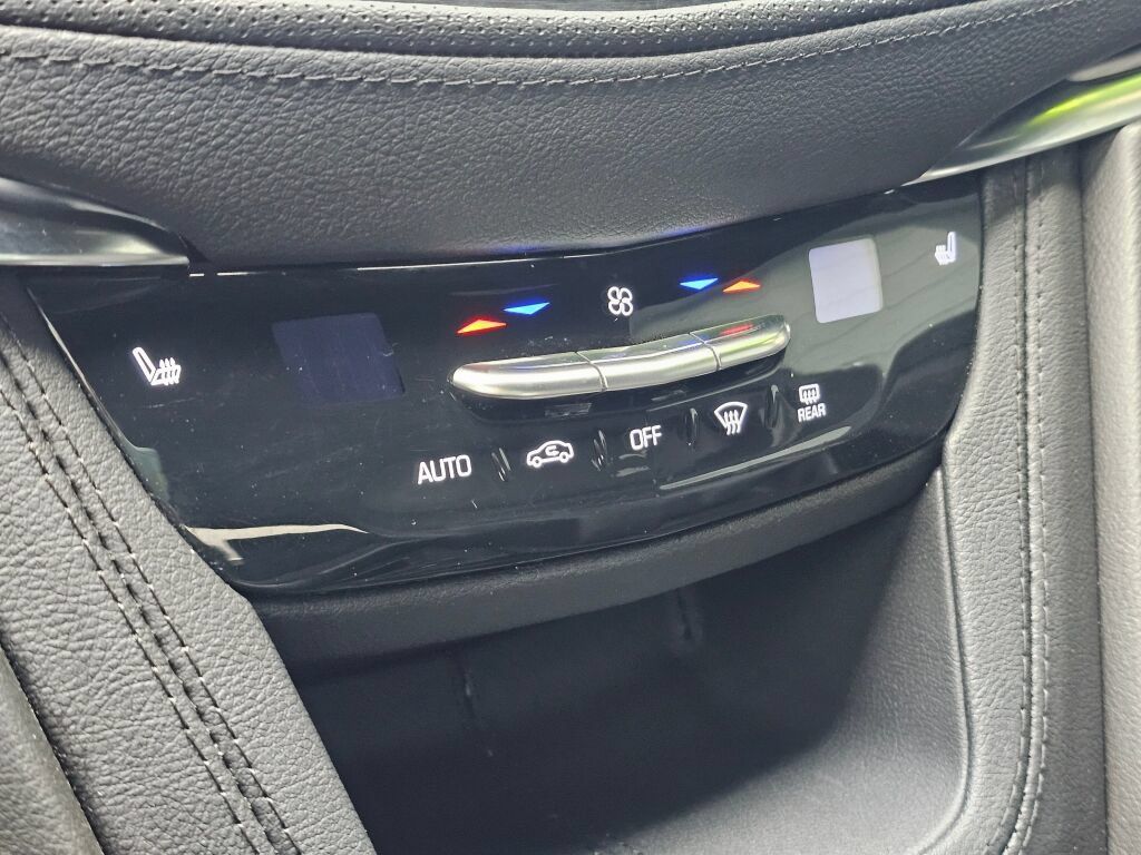 Used 2023 Cadillac XT5 Luxury AWD/4WD image 31