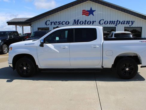 Used 2025 Chevrolet Silverado 1500 LT AWD/4WD image 8