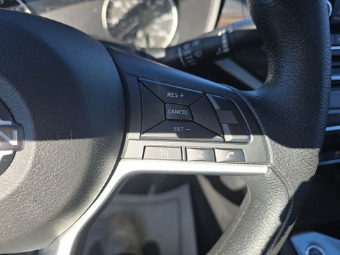 Used 2024 Nissan Altima 2.5 SV image 22