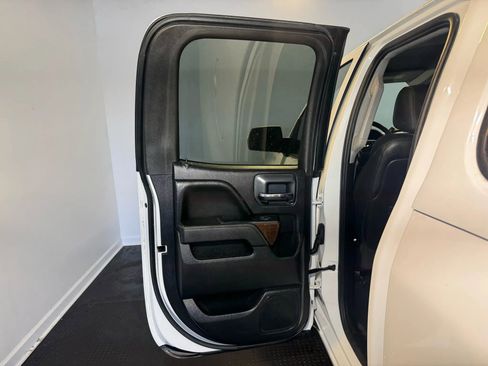 Used 2015 GMC Sierra 1500 SLE w/ SLE Value Package image 22