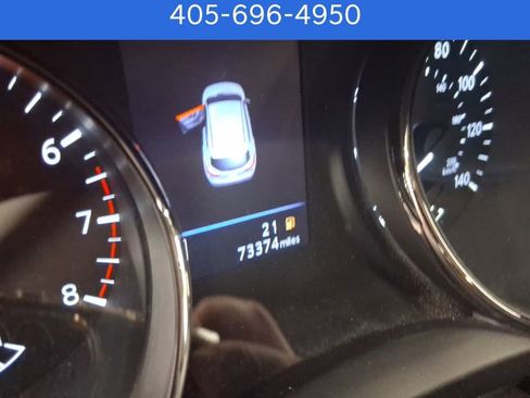 Used 2021 Nissan Rogue Sport S image 16