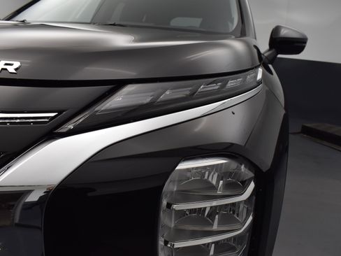 New 2026 Mitsubishi Outlander LE image 5