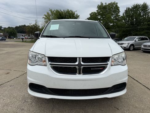 Used 2016 Dodge Grand Caravan SE w/ Quick Order Package 29E SE FWD image 8