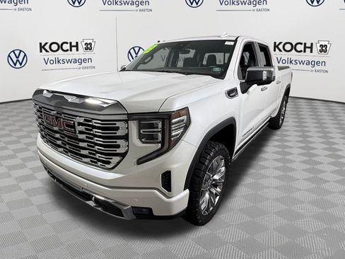 Used 2024 GMC Sierra 1500 Denali w/ Denali Reserve Package AWD/4WD image 3
