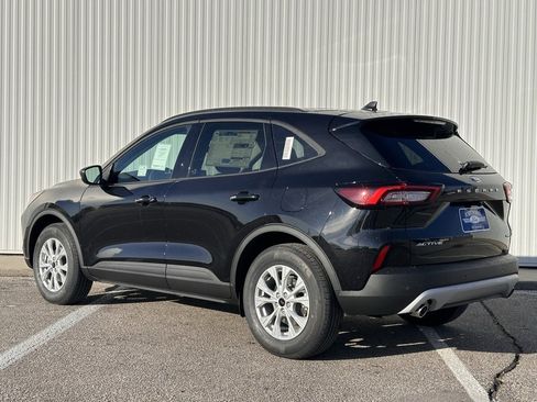 New 2026 Ford Escape Active w/ Active Premium Tech Pack image 3