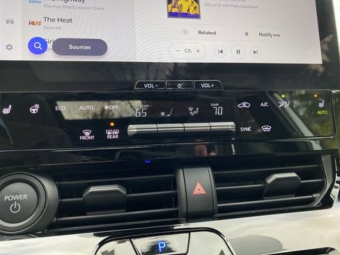 Used 2024 Toyota bZ4X XLE image 23