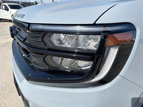 Certified 2025 Ford Expedition Active image 37