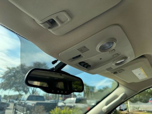 Used 2015 GMC Acadia Denali image 24