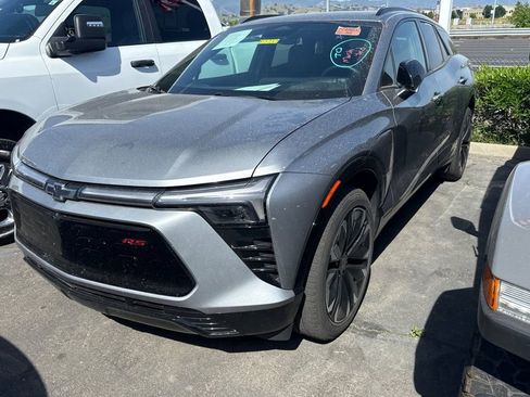 Used 2025 Chevrolet Blazer EV RS AWD/4WD image 2