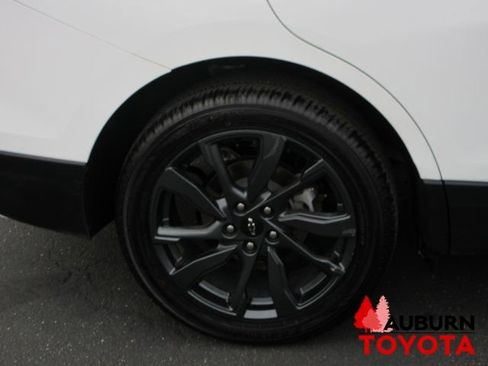 Used 2023 Chevrolet Equinox RS w/ RS Leather Package image 3