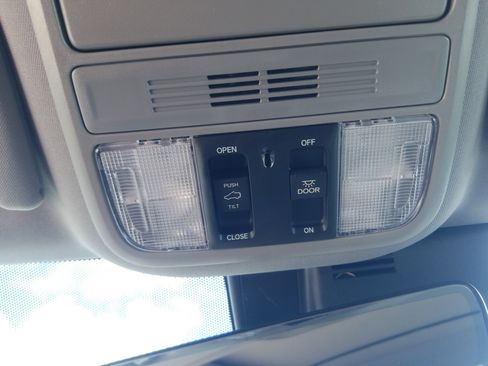 Used 2021 Honda Pilot Special Edition image 20