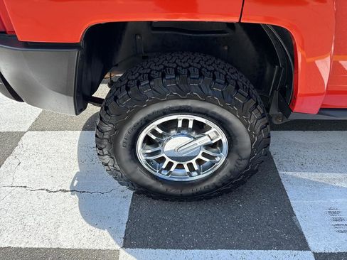 Used 2008 HUMMER H3 Alpha image 12