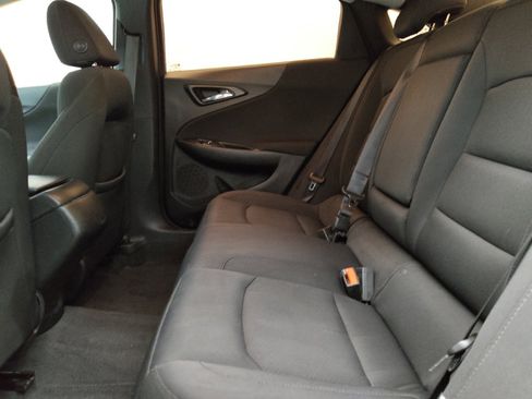 Used 2018 Chevrolet Malibu LS FWD image 18