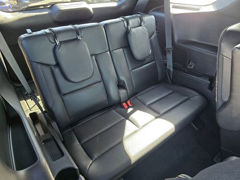 Used 2020 Ford Explorer XLT w/ Equipment Group 202A image 15