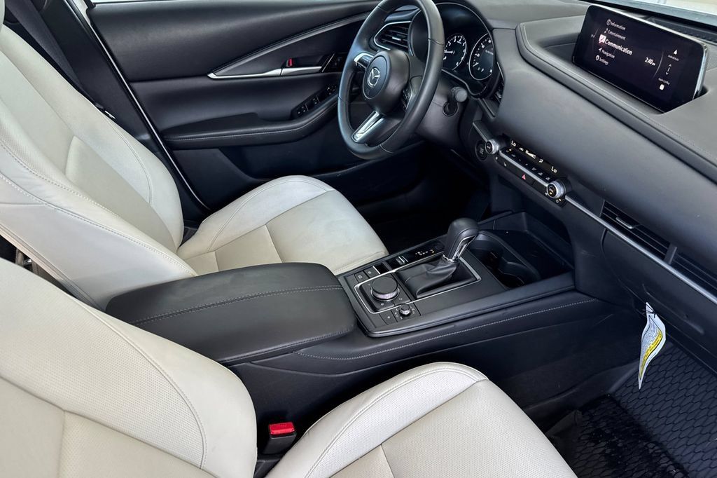 Certified 2026 MAZDA CX-30 AWD 2.5 S w/ Premium Package image 18