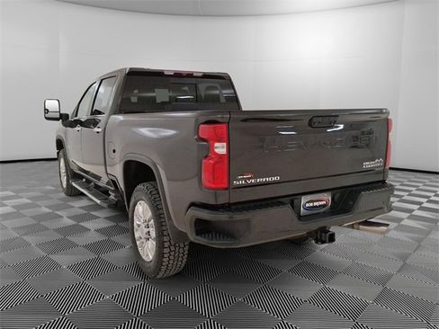 Used 2021 Chevrolet Silverado 2500 High Country w/ Safety Package II image 5