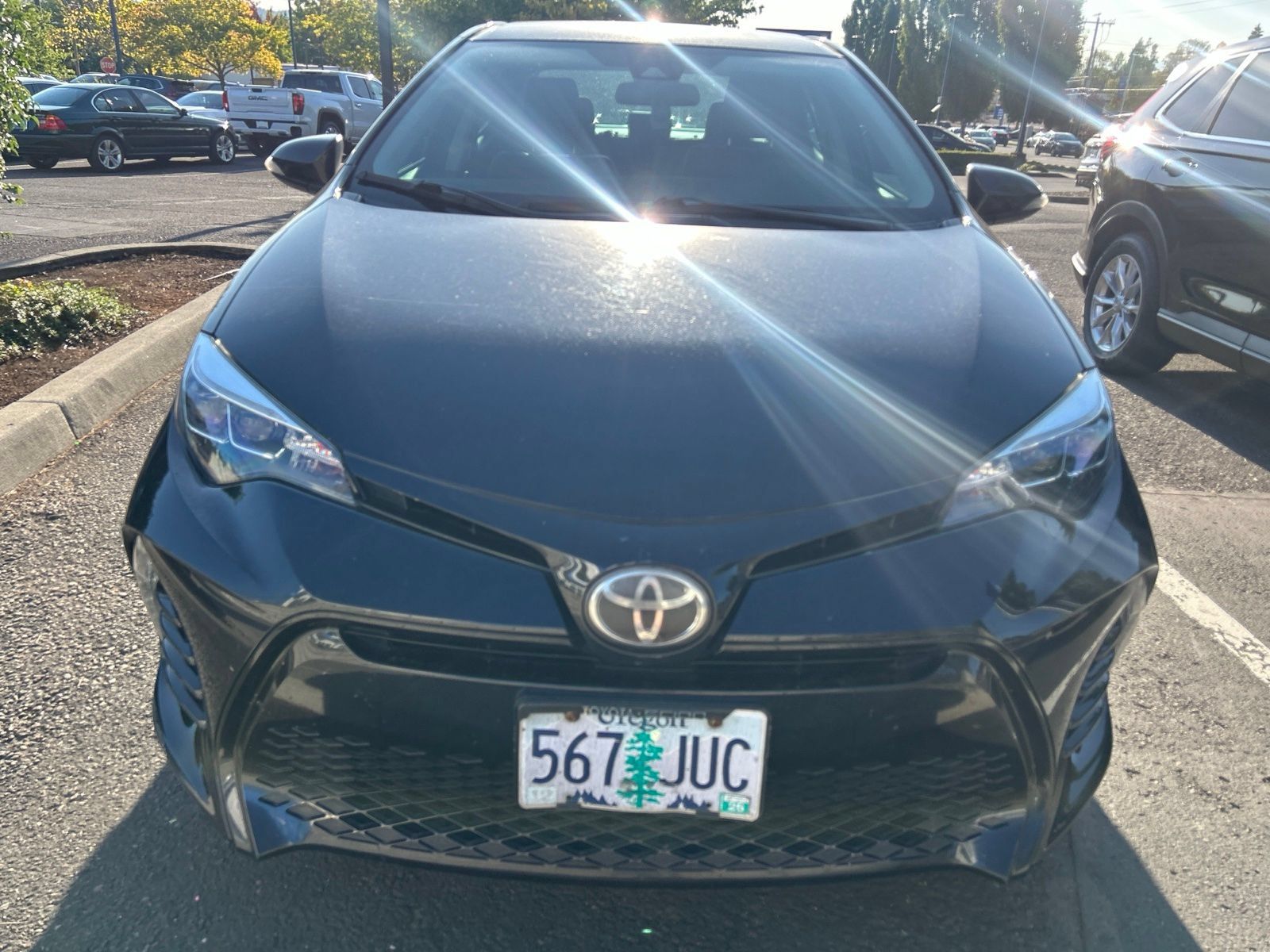 Used 2017 Toyota Corolla SE FWD image 2