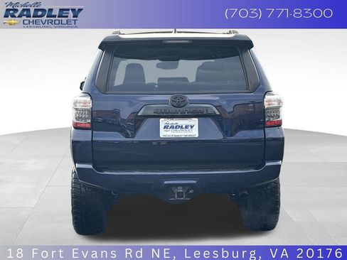 Used 2020 Toyota 4Runner Venture image 4