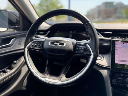 Used 2022 Jeep Grand Cherokee L Limited AWD/4WD image 20