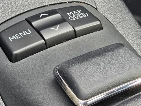 Used 2014 Lexus ES 350 w/ Luxury Package FWD image 19