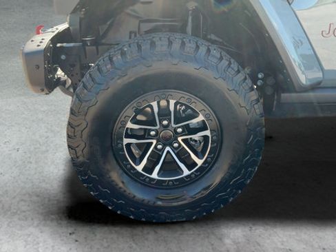Used 2026 Jeep Wrangler Unlimited Rubicon w/ Xtreme 35 Tire Package AWD/4WD image 25