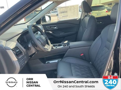 New 2026 Nissan Rogue Platinum w/ Platinum Premium Package AWD/4WD image 17