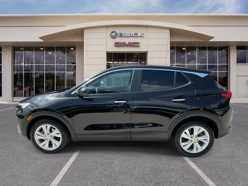 Certified 2024 Buick Encore GX Preferred w/ Advanced Technology Package FWD image 8
