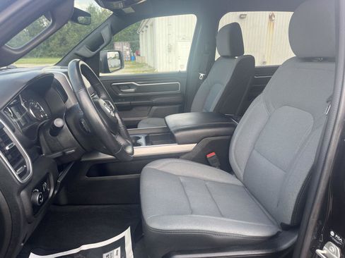 Used 2023 RAM 1500 Big Horn AWD/4WD image 16