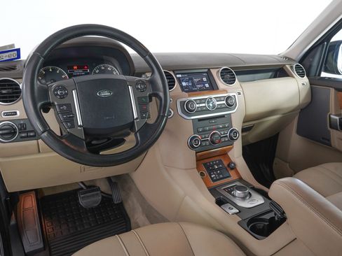 Used 2016 Land Rover LR4 HSE image 15