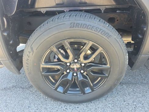 Used 2022 GMC Sierra 1500 Elevation AWD/4WD image 5