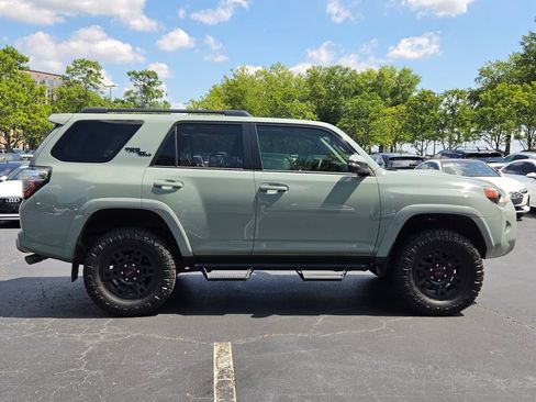 Used 2022 Toyota 4Runner TRD Off-Road Premium w/ Moonroof Package AWD/4WD image 7