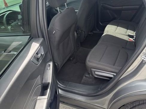 Used 2024 Ford Escape Active AWD/4WD image 17