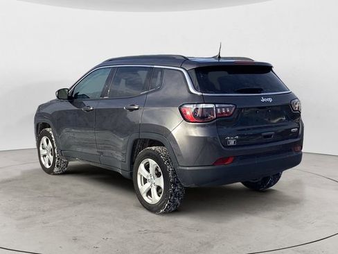Used 2021 Jeep Compass Latitude image 3