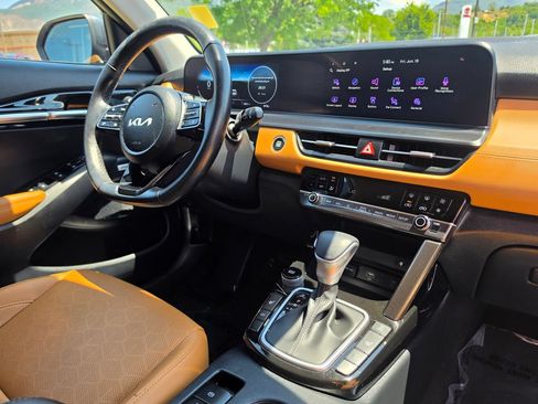 Certified 2024 Kia Seltos SX AWD/4WD image 17