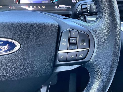 Used 2020 Ford Explorer XLT image 24