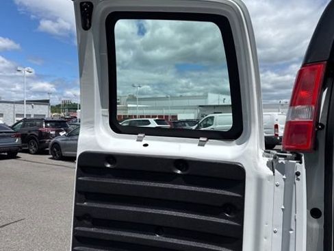 Used 2024 Chevrolet Express 2500 w/ Driver Convenience Package RWD image 17