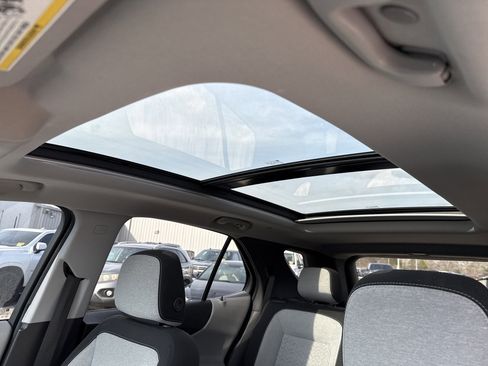 Used 2022 Chevrolet Equinox LT image 34