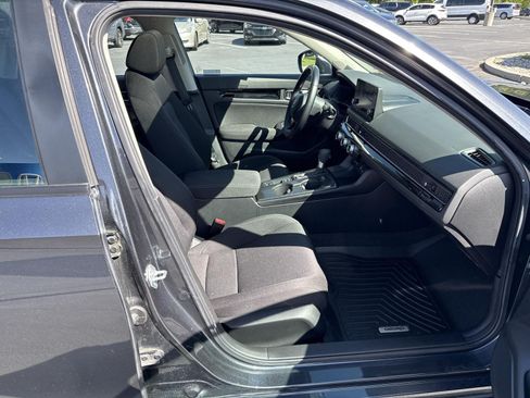 Certified 2024 Honda Civic EX image 30