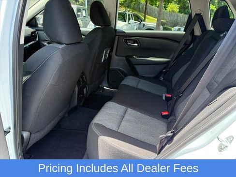Used 2025 Nissan Rogue SV AWD/4WD image 21