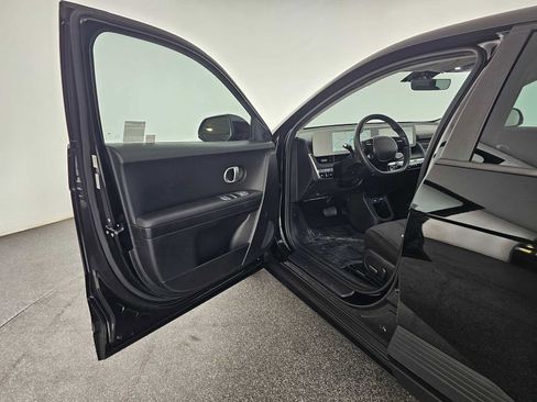 Used 2022 Hyundai Ioniq 5 SE w/ Cargo Package image 20