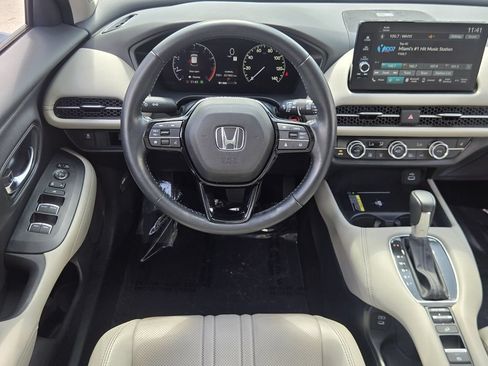 Used 2025 Honda HR-V EX-L image 13