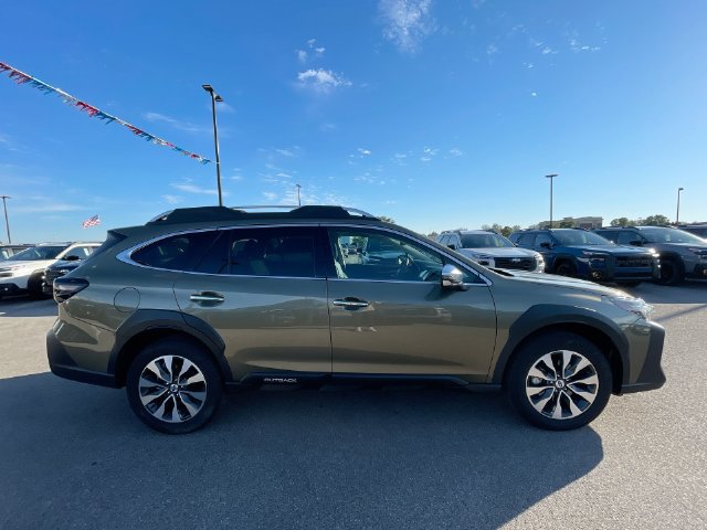 Certified 2025 Subaru Outback Touring XT AWD/4WD image 6