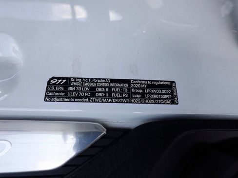 Used 2020 Porsche 911 Carrera RWD image 16