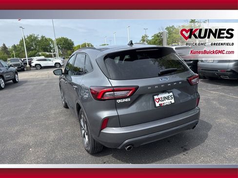 Used 2024 Ford Escape ST-Line w/ Cold Weather Package FWD image 11